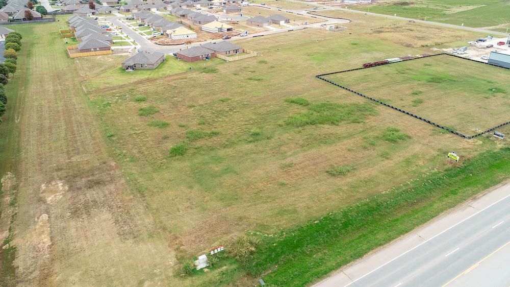 2180 N Main St, Newcastle, OK 73065